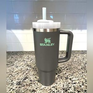 Stanley The Quencher H2.0 Flowstate Tumbler